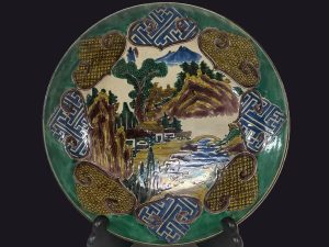 富山県で骨董品の整理・買取をお考えの方へ